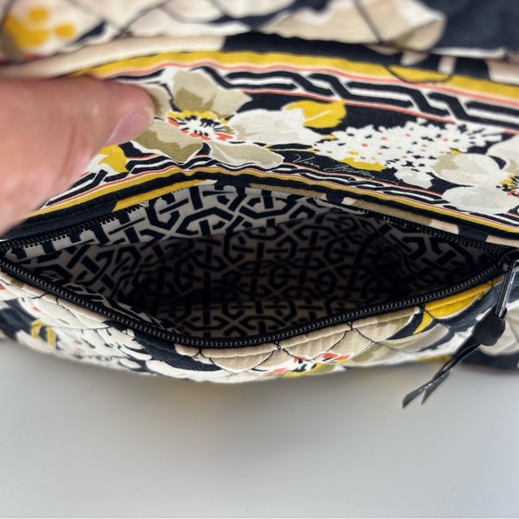 Vera Bradley Women Dogwood Clare Yellow/Black Quilted Medium Tote Bag/Purse EUC - Picture 9 of 15